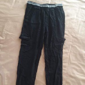 Girls Large Loose Cargo Joggers